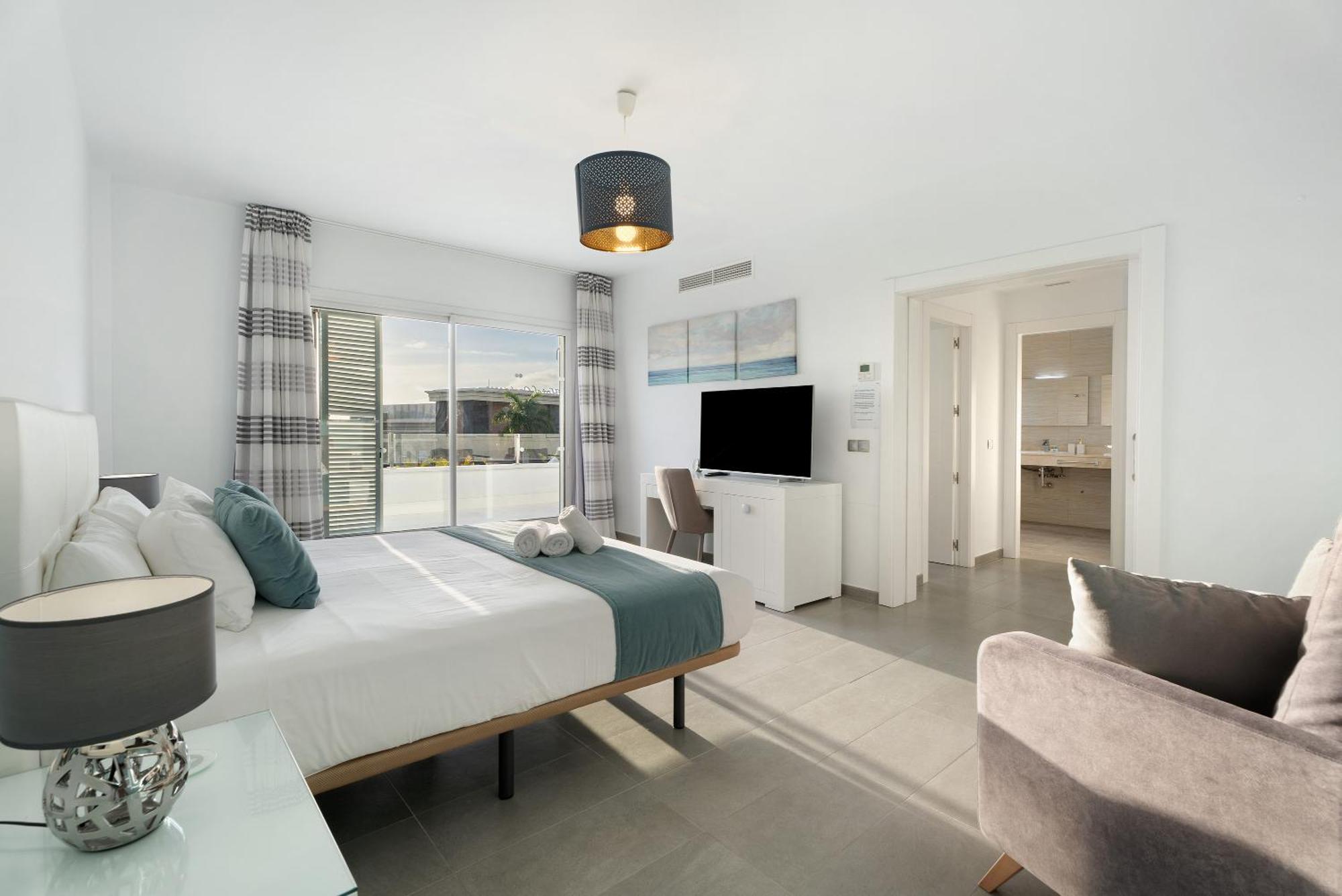 Espectacular Villa Aurora By Paramount Holidays 푸에르토 데 산티아고 외부 사진