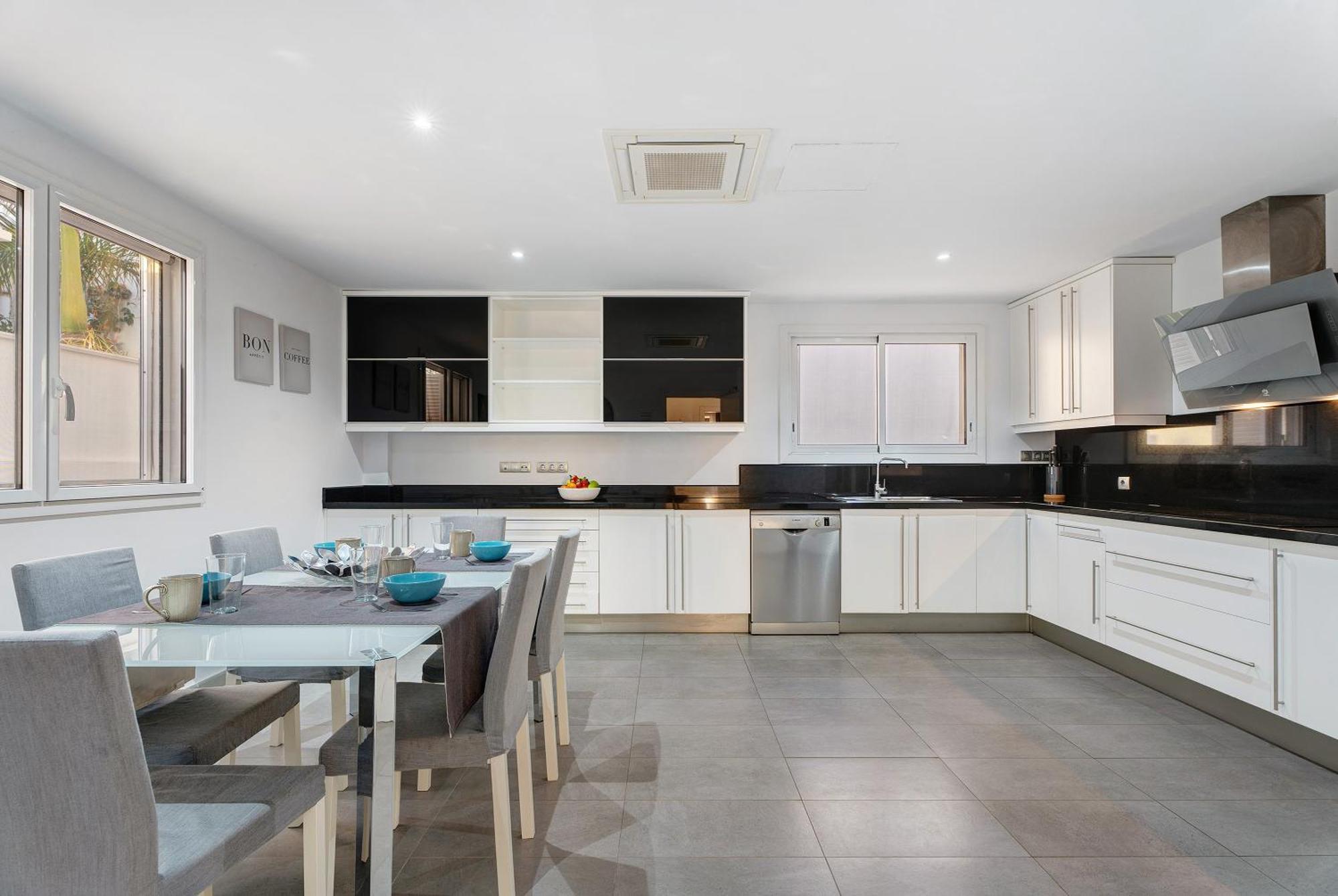 Espectacular Villa Aurora By Paramount Holidays 푸에르토 데 산티아고 외부 사진