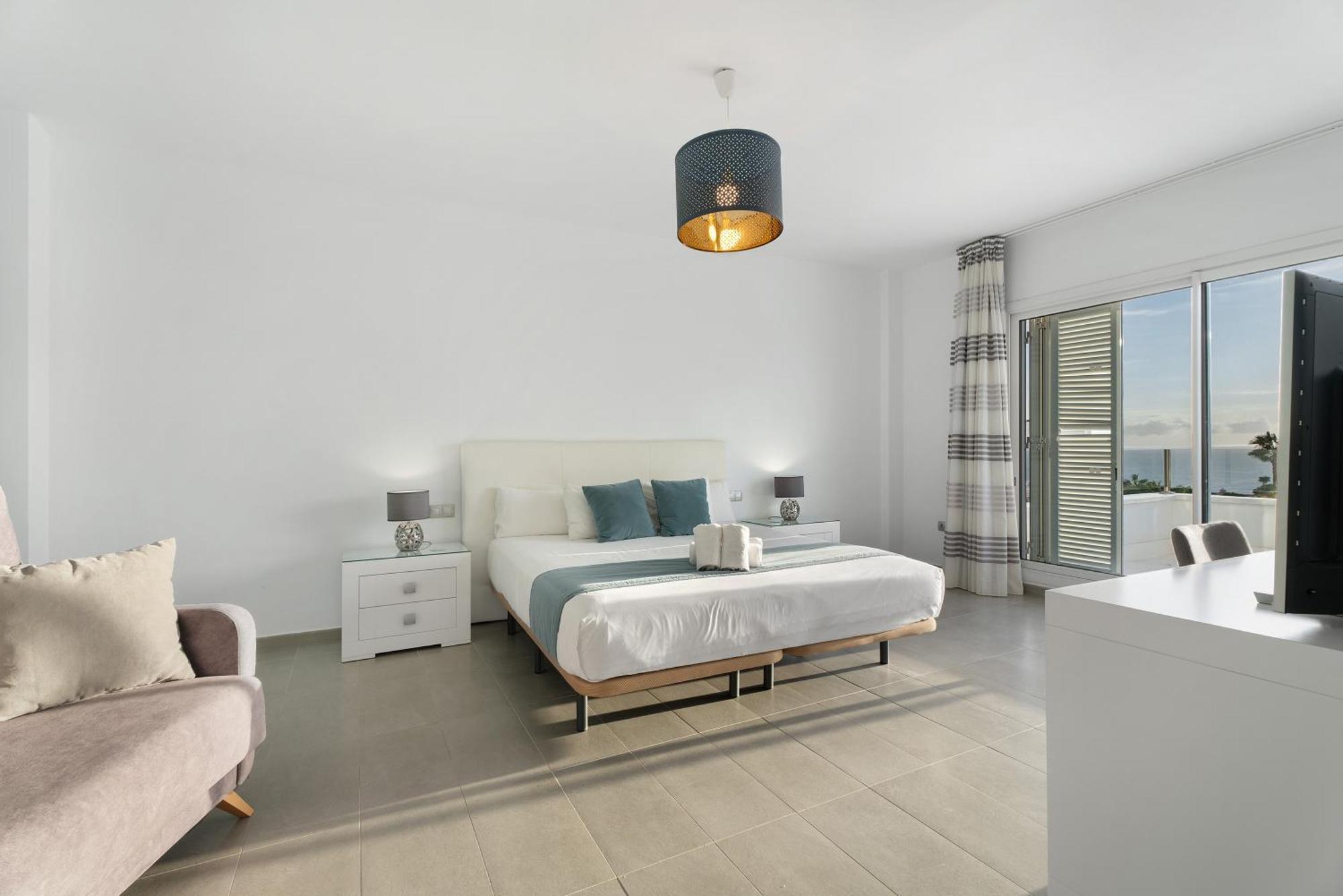 Espectacular Villa Aurora By Paramount Holidays 푸에르토 데 산티아고 외부 사진