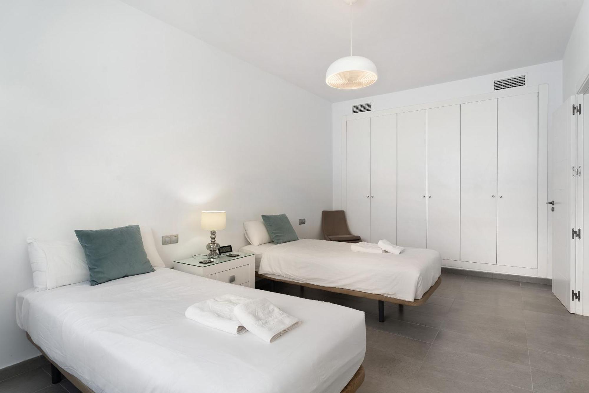 Espectacular Villa Aurora By Paramount Holidays 푸에르토 데 산티아고 외부 사진