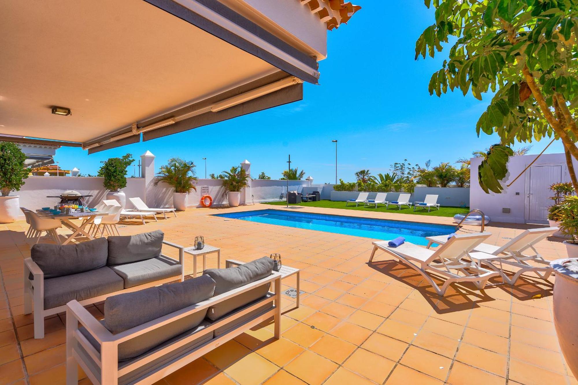 Espectacular Villa Aurora By Paramount Holidays 푸에르토 데 산티아고 외부 사진